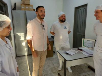 Imagem da notícia Frigorífico de Pedro Gomes retoma abates com selo de inspeção e garante venda de carne em todo o Brasil